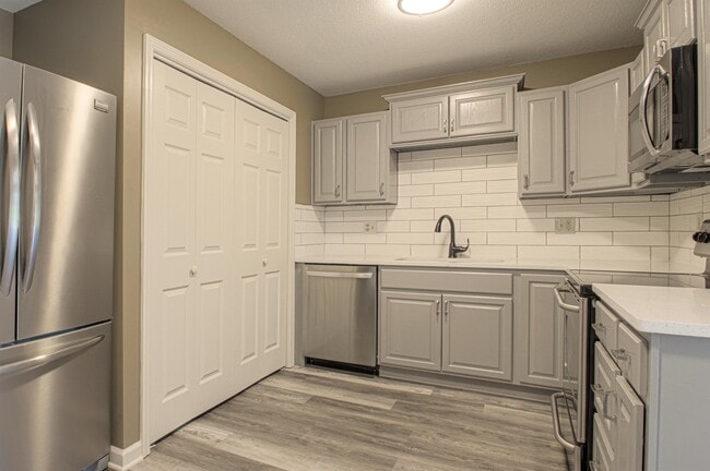 Foto del edificio - 6905 E 112th St