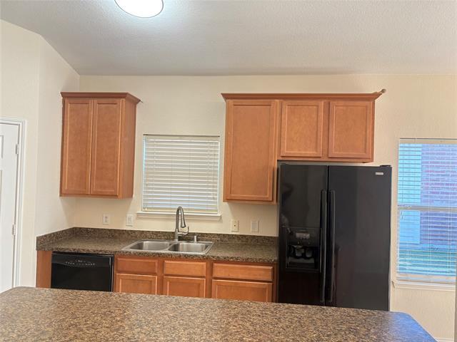 Building Photo - 5895 Candlelight Ln