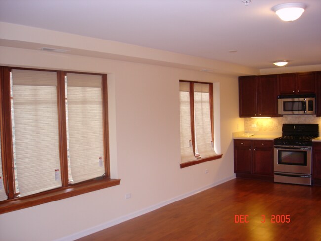 Foto del edificio - 8000 Kilpatrick Ave