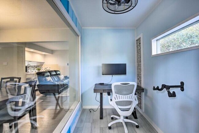 Foto del edificio - 7 Justin Ct