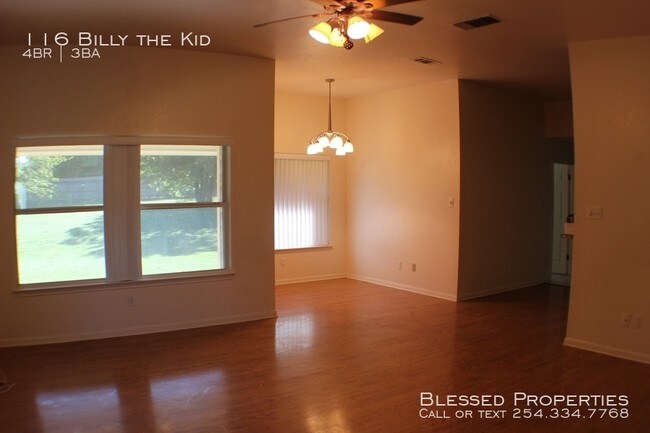 Building Photo - 116 Billy the Kid Dr