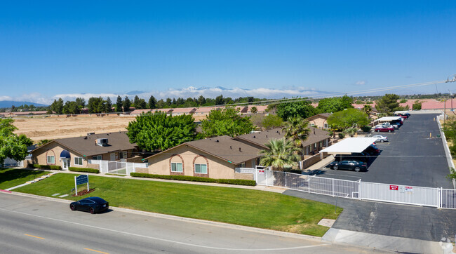 Building Photo - Desert View Apartments