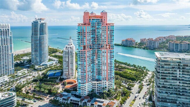 Building Photo - 300 South Pointe Dr