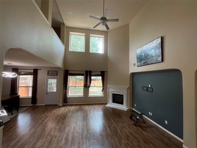 Building Photo - 615 Seminole Canyon Dr