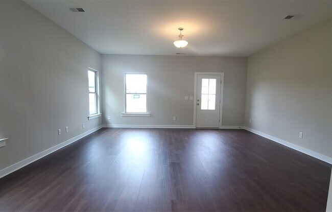 Building Photo - Home for Rent in Clanton, AL.. Available to View Now!!!