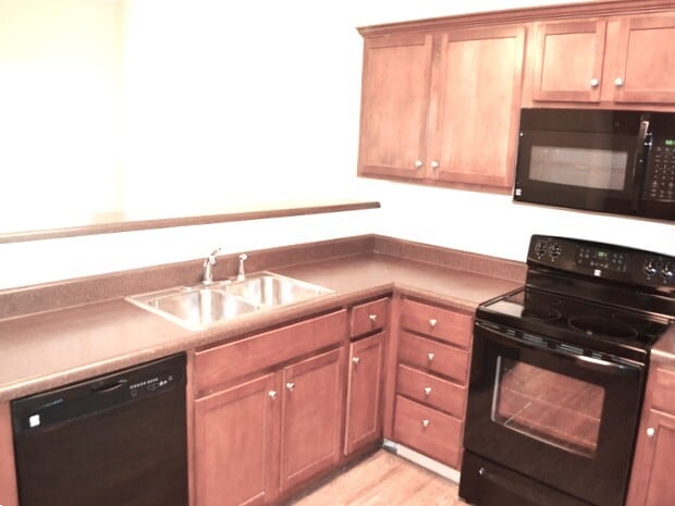 Foto del edificio - 25 Duxbury Dr