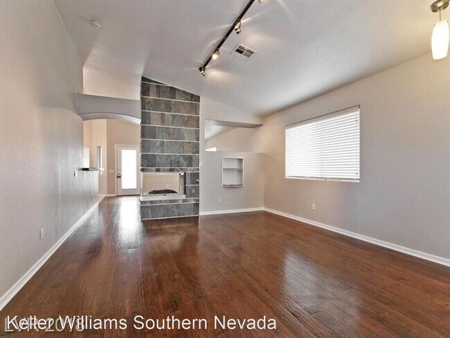 Building Photo - 3 br, 2 bath House - 247 SUNNY SUMMIT STREET