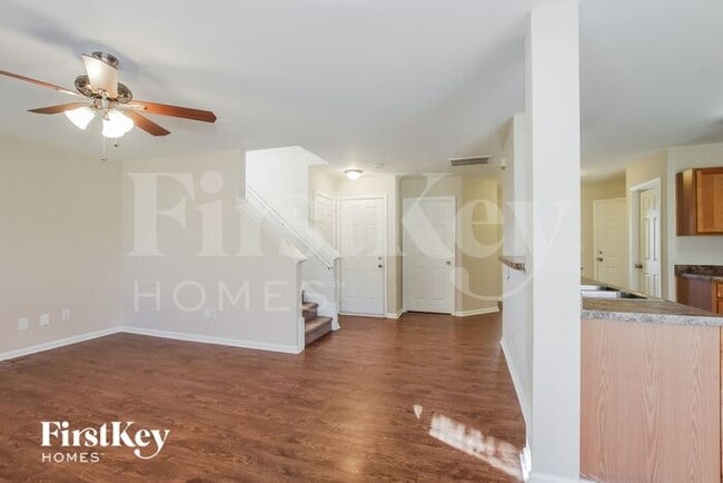 Foto del edificio - 216 Winding Canyon Dr