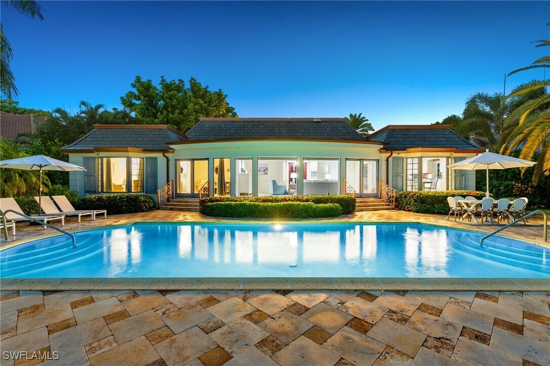 Foto del edificio - 1060 Galleon Dr