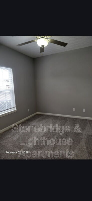 Building Photo - 9102 Beacon Dr