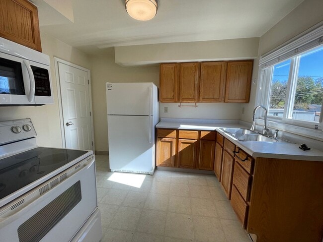 Foto del edificio - 2003-2005 W. 33rd st.