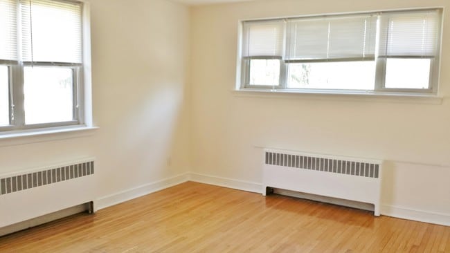 Building Photo - Llanfair Apartments