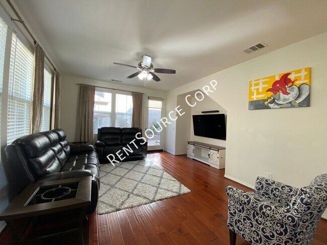 Building Photo - 28408 Camino Del Arte Dr
