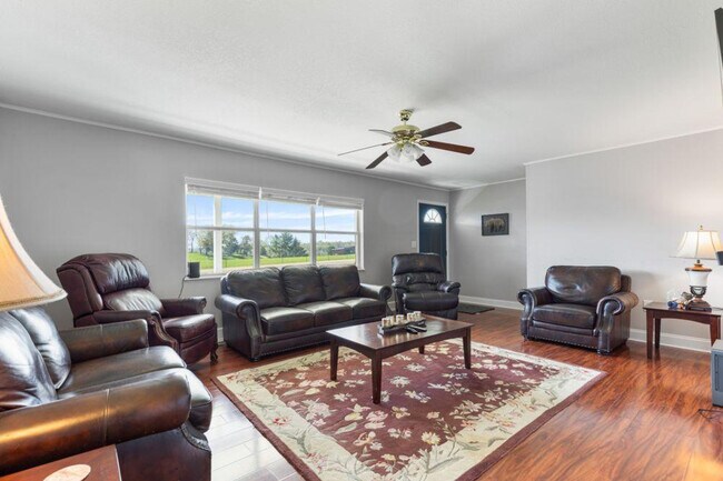 Building Photo - 1310 Fredrick Ln