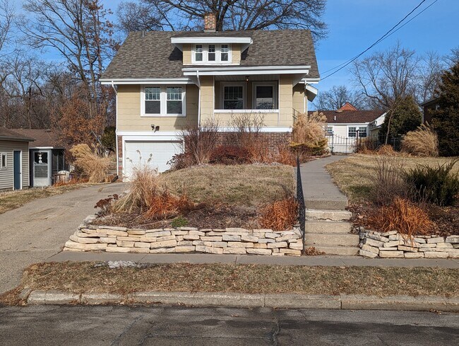 Bungalow de artesanos - 3607 Franklin Ave