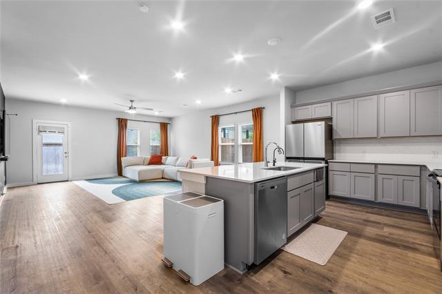 Foto del edificio - 73 Palouse St