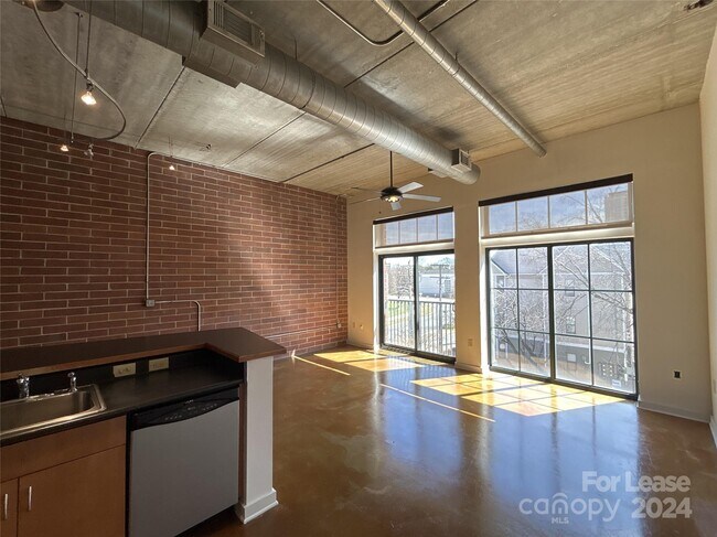 Foto del edificio - 626 N Graham St