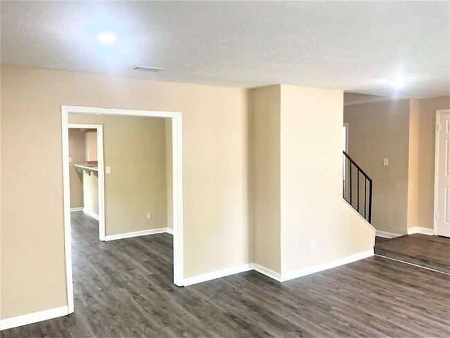 Building Photo - 5303 Enchanted Mist Dr