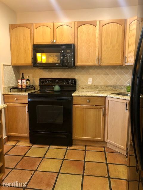 Building Photo - 1 br, 2 bath Condo - 9101 Jacaranda Lane