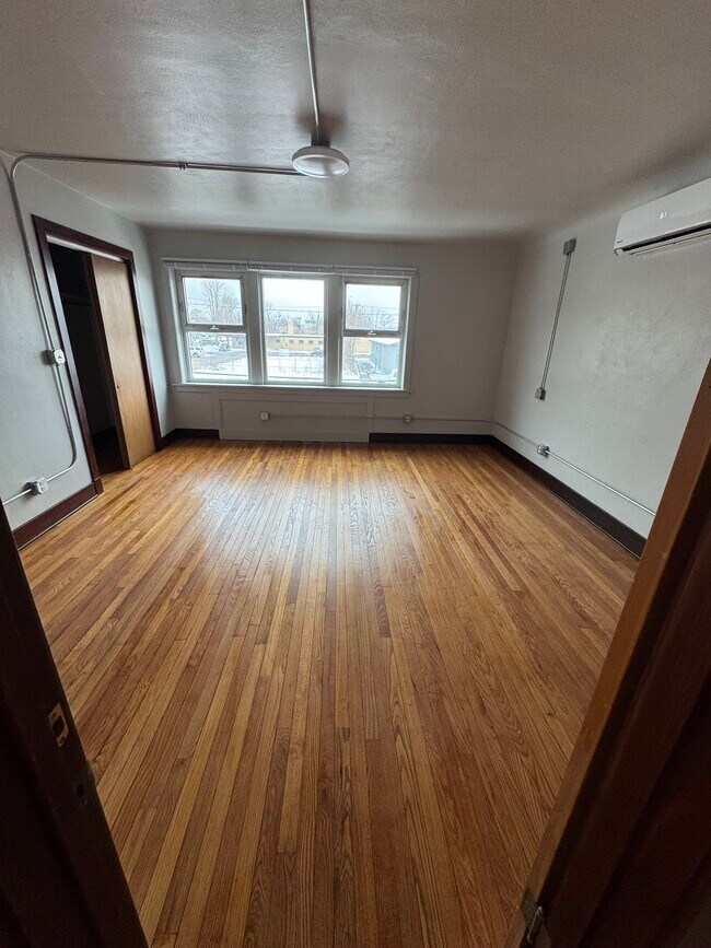 Foto del edificio - 814 Clinton St