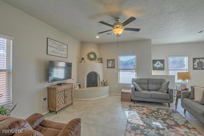 Foto del edificio - 3 br, 2.5 bath House - 1701 Camino Cancun ...