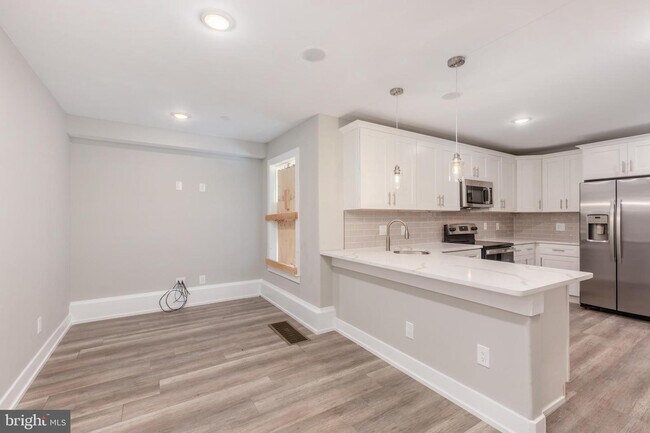 Foto del edificio - 421 W Cumberland St
