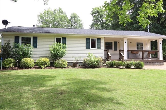 Foto del edificio - 3432 Gilleland Cir