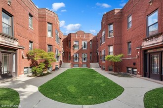 Building Photo - 3708 W Wrightwood Ave