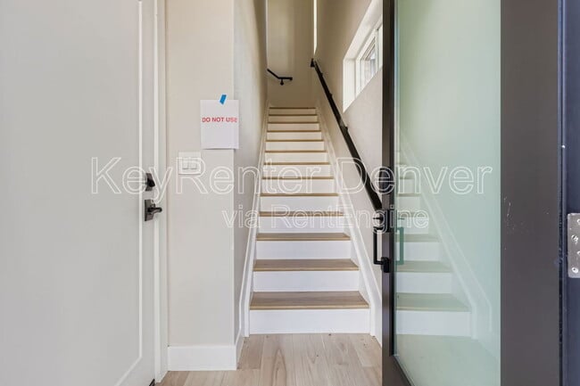 Foto del edificio - 4100 E Warren Ave