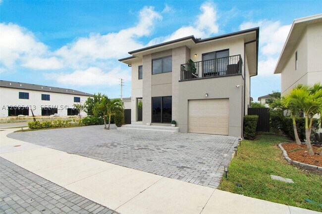 Foto del edificio - 320 NW 13th Ct