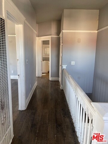 Foto del edificio - 1820 1/2 S Highland Ave