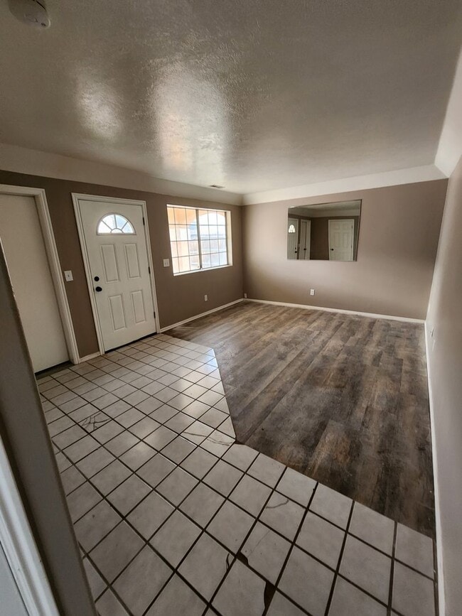 Building Photo - 988 W 1325 S