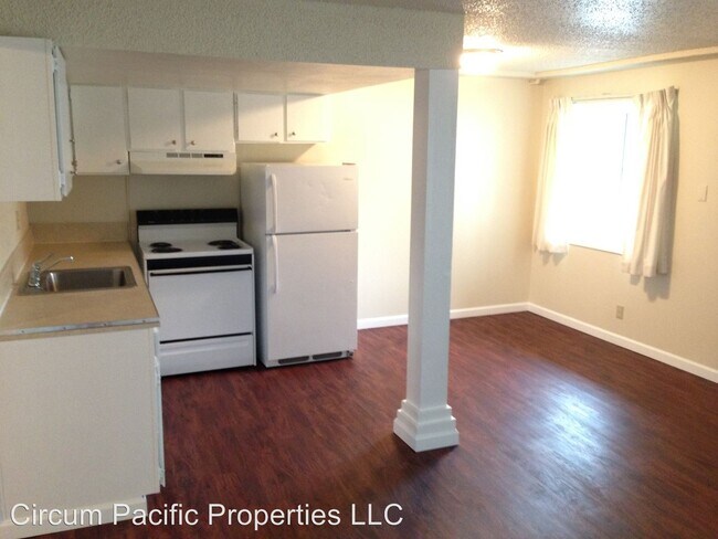 Building Photo - 2819 NE Glisan St