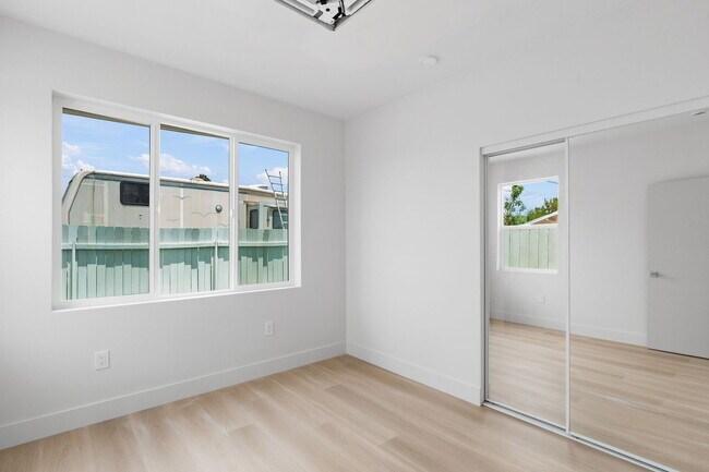 Building Photo - 3516 Oak Glen Ln