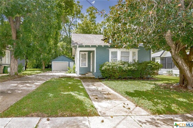 Building Photo - 513 W Colorado St