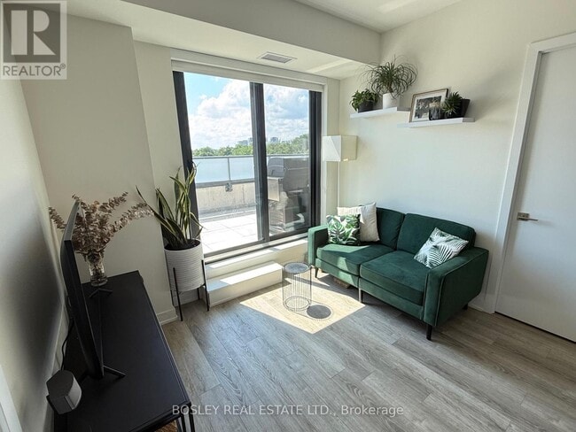 Photo du bâtiment - 430-430 Roncesvalles Ave