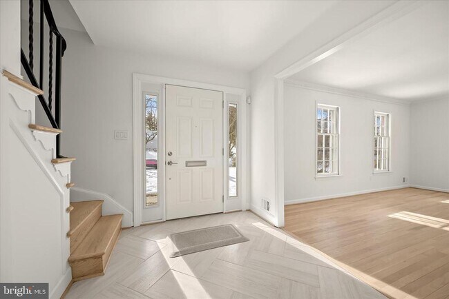 Foto del edificio - 7507 Elmore Ln