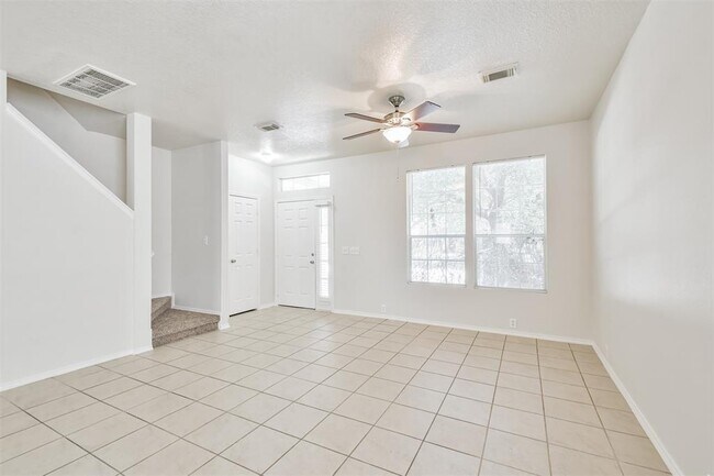 Building Photo - 23814 Single Oak St