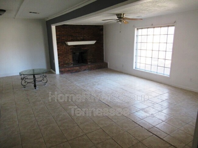 Foto del edificio - 2263 Pendleton St