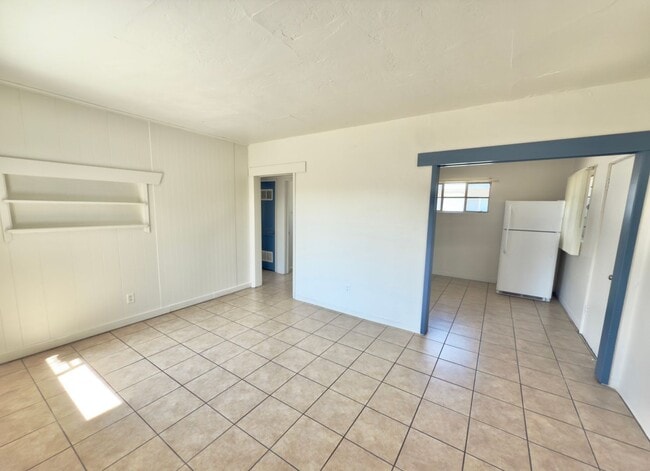 Building Photo - Two Bedroom w/ A/C, Yard and Carport