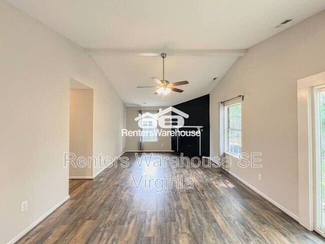 Building Photo - 778 Tiffany Ln