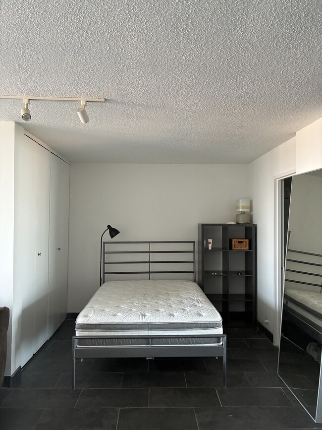 Building Photo - 15038 Union Tpke