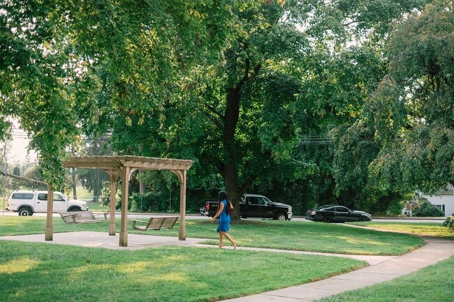 Building Photo - Rodgers Forge
