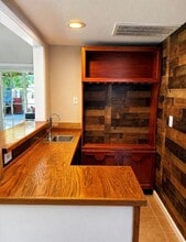 Building Photo - 10518 Quail Ridge Ln