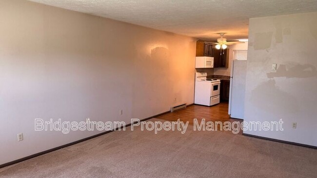Building Photo - 40 Candlewood Ct