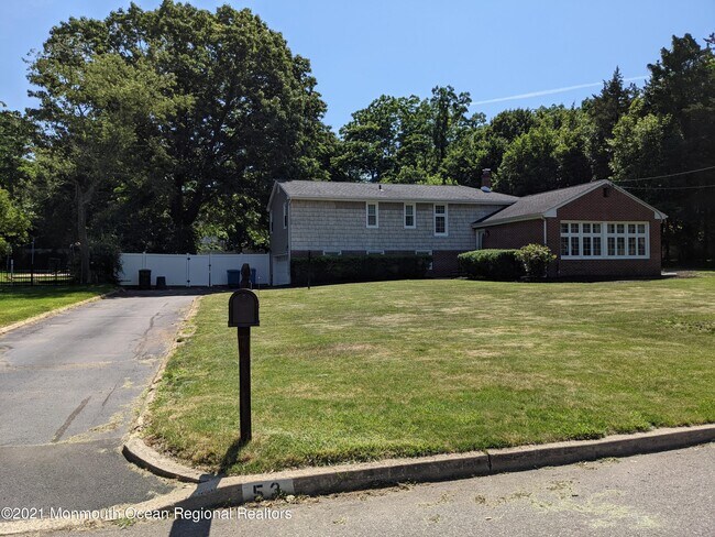 Building Photo - 53 Knollwood Dr