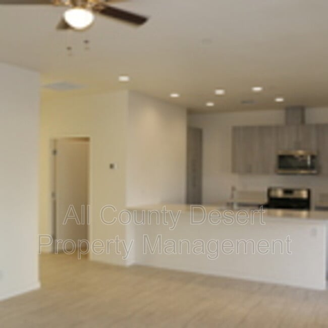 Foto del edificio - 549 Placer Rd