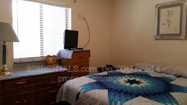Building Photo - 6560 N Snowflake Dr