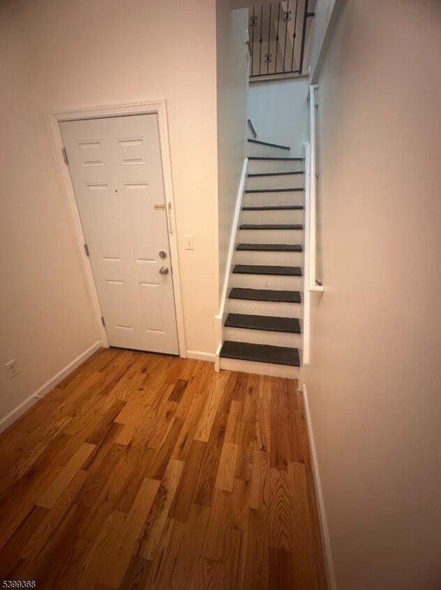 Foto principal - 192 Fairview Ave