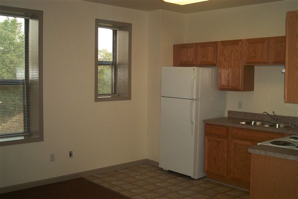Building Photo - 2134 Hubbard St